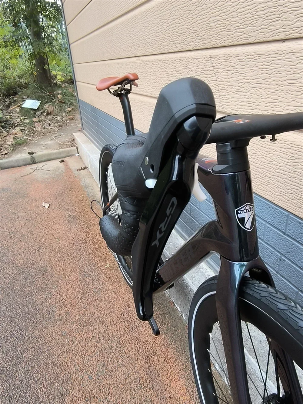 Twitter Gravel-V3 GRX RX600-22 - đánh giá và giá Cycling Gear Gravel